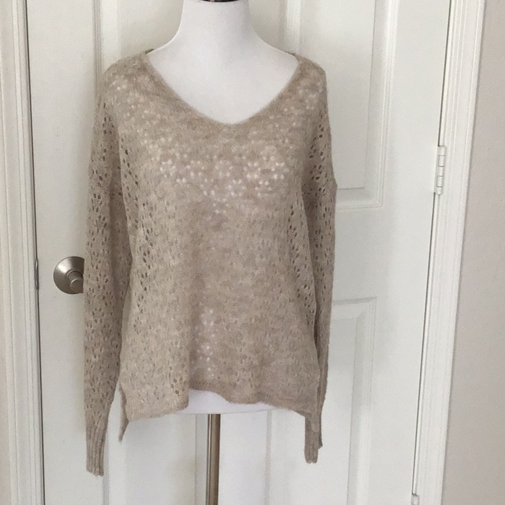 Mus & Bombon wool blend v neck sweater size small